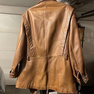 Mens leather jacket made by Wilson, removable inner liner, great shape!